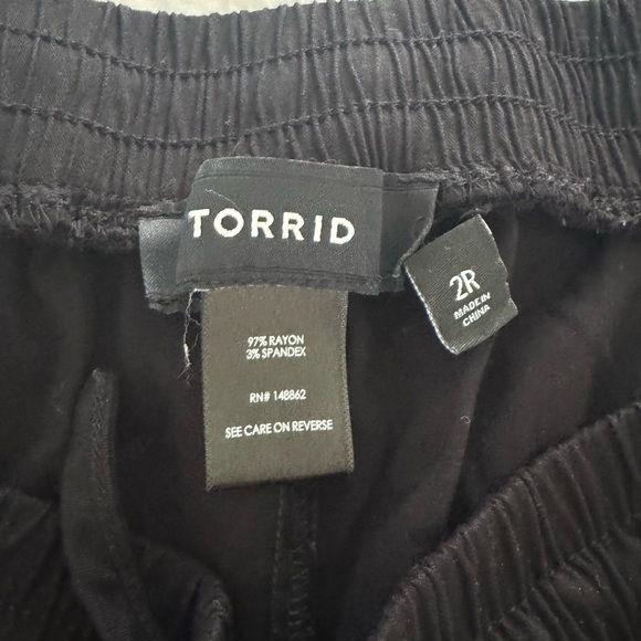 Torrid Black Cargo Pants - Picture 3 of 4